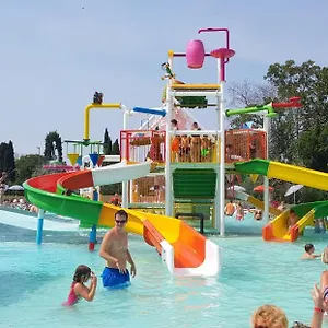 4* Campingplads Cisano - San Vito